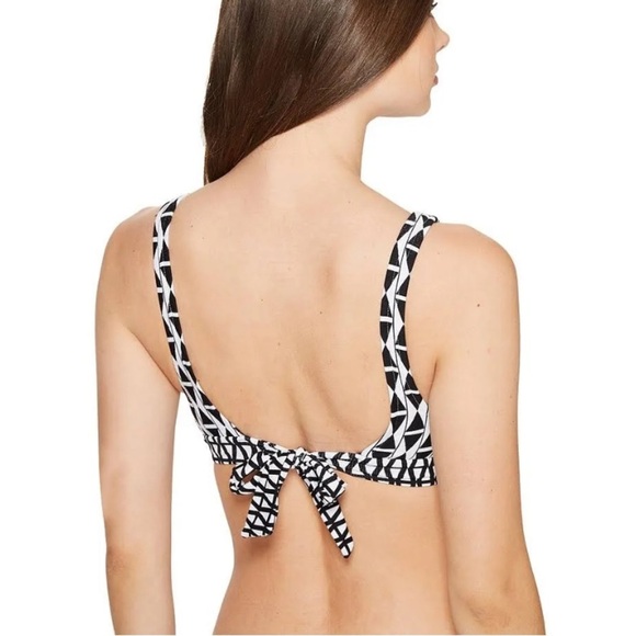 Seafolly Modern Geometry Tribal Triangle Black White Bikini Top Australia US4 - Picture 6 of 14